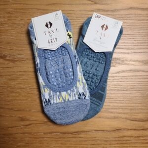 🧘‍♂️🧘‍♂️ Set of 2 pairs of NWT pilates grip socks